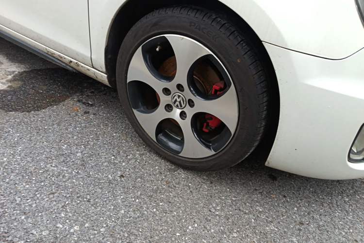 Used Volkswagen Golf GTI 2012 2.0 TSI GTI Right Front Wheel Hub