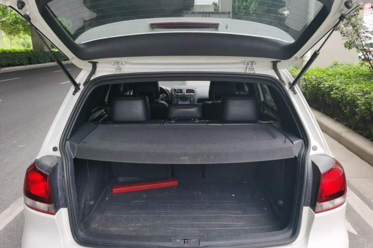 Used Volkswagen Golf GTI 2012 2.0 TSI GTI Trunk