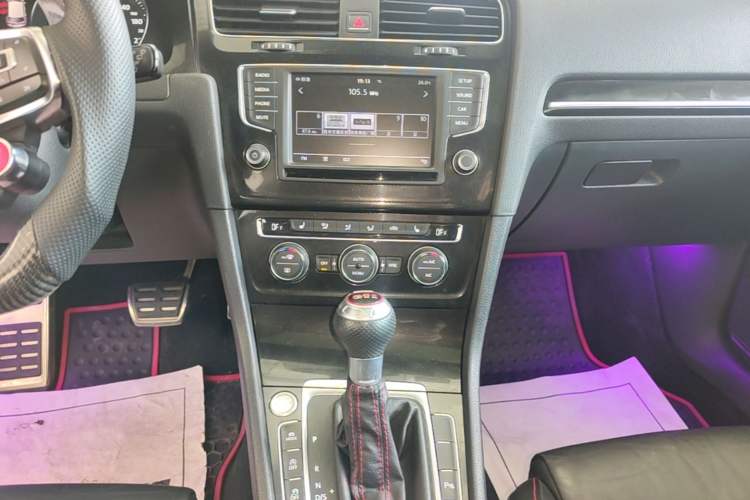 Used Volkswagen Golf GTI 2016 2.0 TSI GTI Audio And AC Panel