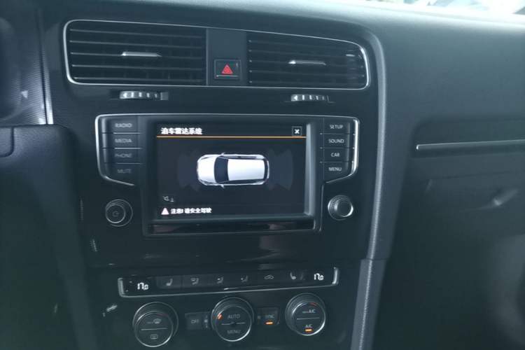 Used Volkswagen Golf GTI 2016 2.0 TSI GTI Audio And AC Panel