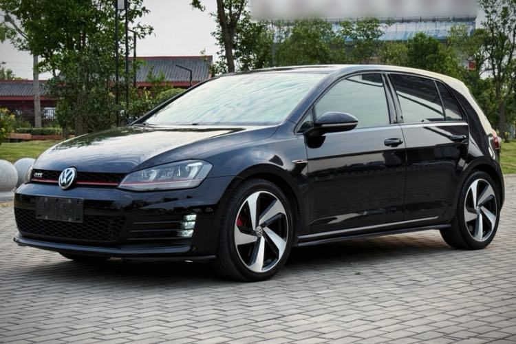 Used Volkswagen Golf GTI 2016 2.0 TSI GTI Guazi used car, China used car export, Used car for sale, Used cars, Cheapest cars for sale