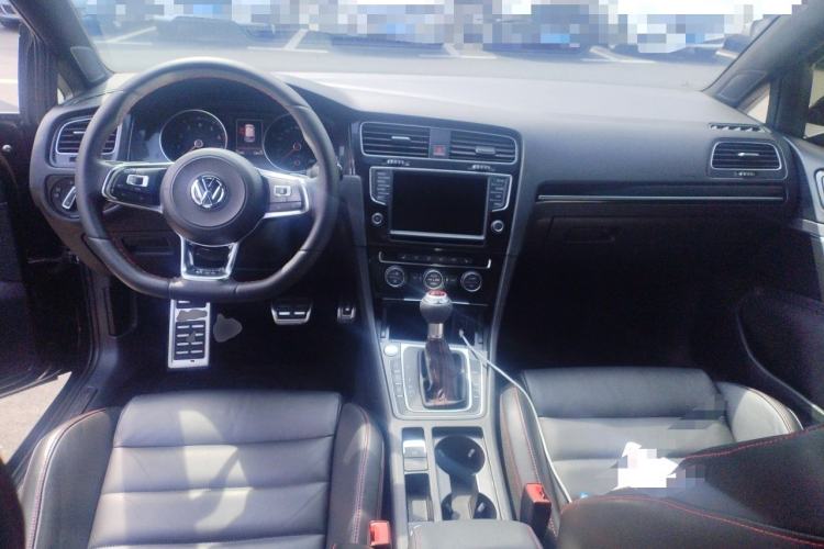 Used Volkswagen Golf GTI 2016 2.0 TSI GTI Center Console