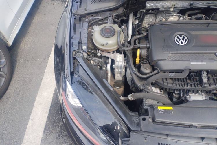 Used Volkswagen Golf GTI 2016 2.0 TSI GTI Engine Bay Right