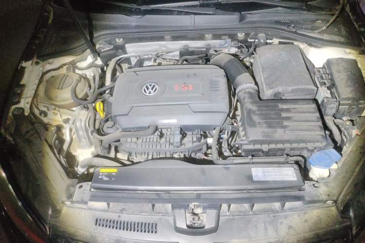 Used Volkswagen Golf GTI 2016 2.0 TSI GTI Engine Bay
