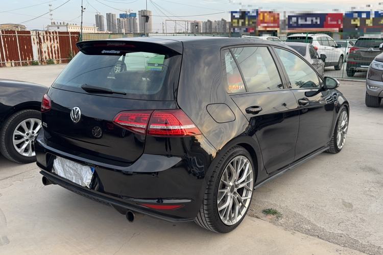 Used Volkswagen Golf GTI 2016 2.0 TSI GTI Exterior 3
