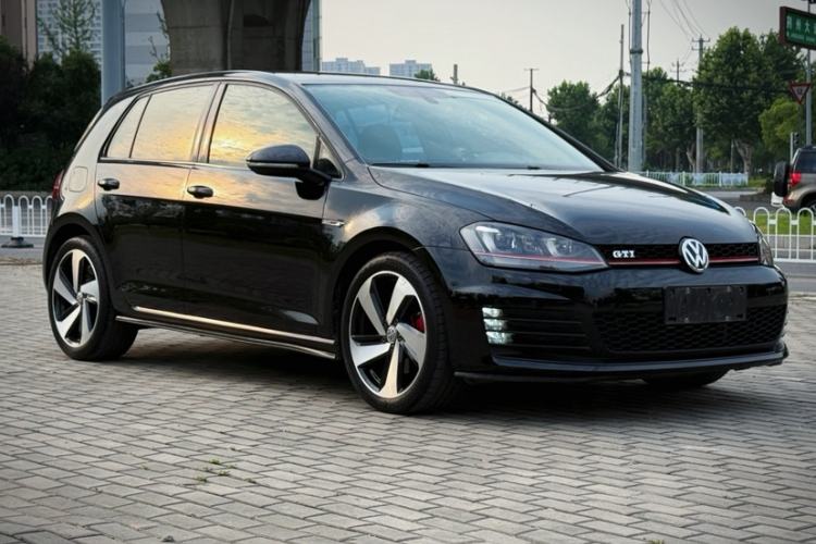 Used Volkswagen Golf GTI 2016 2.0 TSI GTI Exterior 5