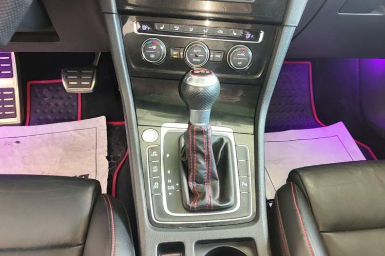 Used Volkswagen Golf GTI 2016 2.0 TSI GTI Gear Lever