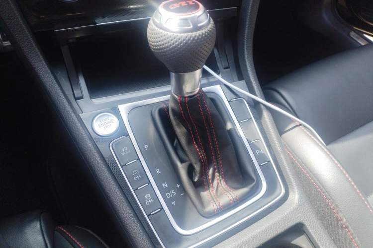 Used Volkswagen Golf GTI 2016 2.0 TSI GTI Gear Lever