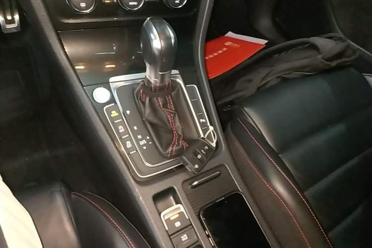 Used Volkswagen Golf GTI 2016 2.0 TSI GTI Gear Lever