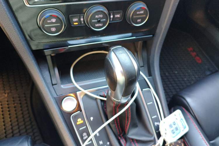 Used Volkswagen Golf GTI 2016 2.0 TSI GTI Gear Lever