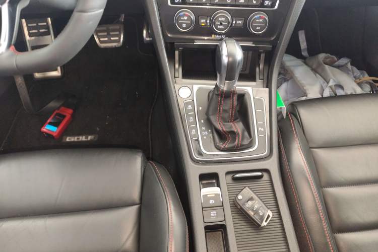 Used Volkswagen Golf GTI 2016 2.0 TSI GTI Gear Lever