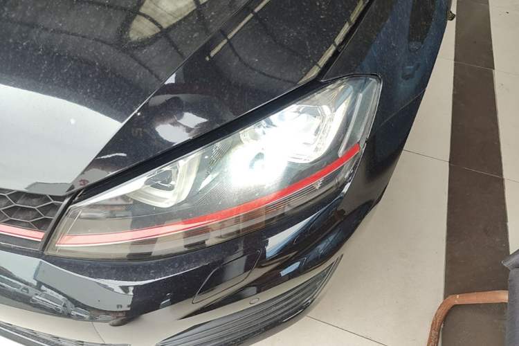 Used Volkswagen Golf GTI 2016 2.0 TSI GTI Left Front Headlight
