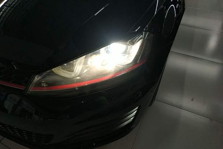 Used Volkswagen Golf GTI 2016 2.0 TSI GTI Left Front Headlight