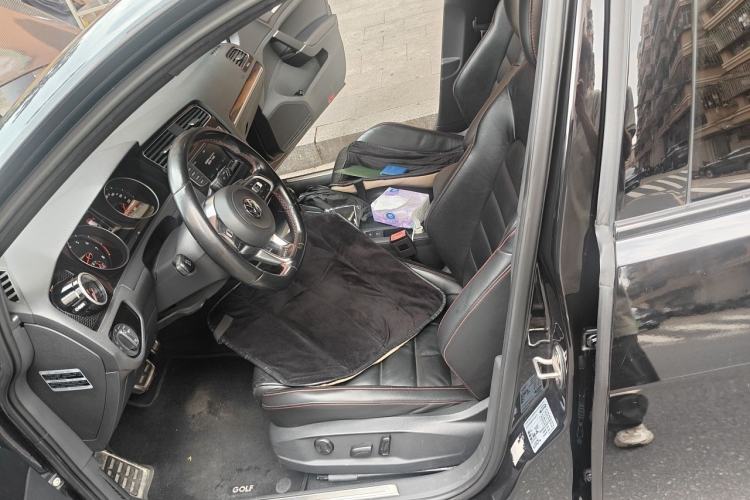 Used Volkswagen Golf GTI 2016 2.0 TSI GTI Left Front Seat