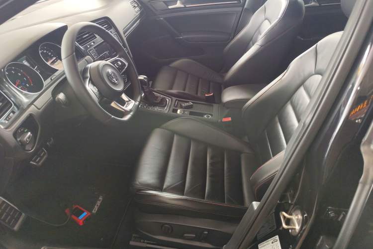 Used Volkswagen Golf GTI 2016 2.0 TSI GTI Left Front Seat