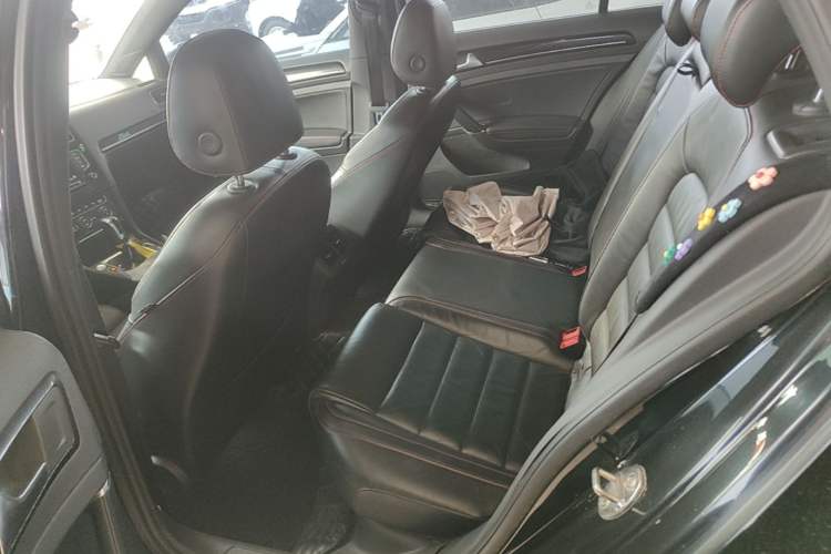 Used Volkswagen Golf GTI 2016 2.0 TSI GTI Left Rear Seat