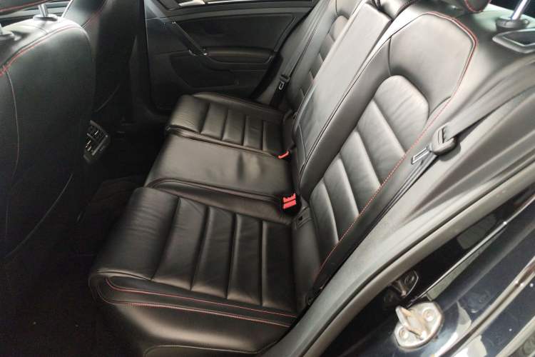 Used Volkswagen Golf GTI 2016 2.0 TSI GTI Left Rear Seat
