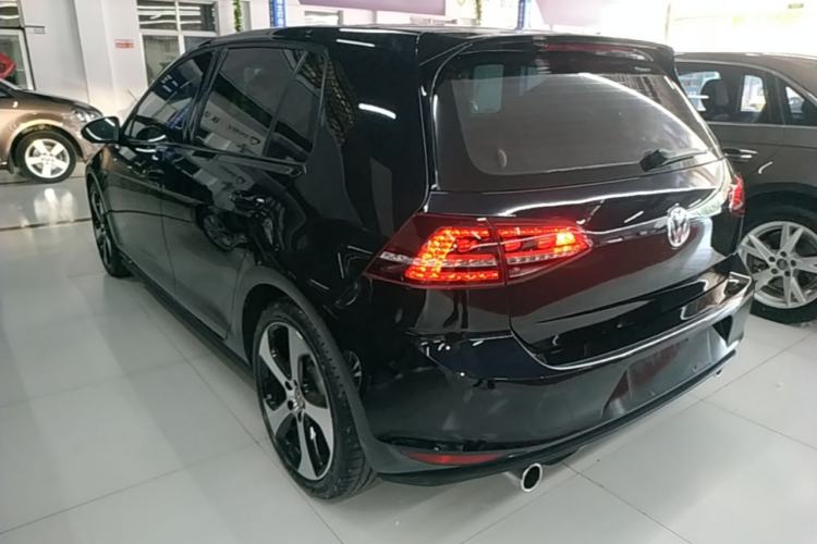 Used Volkswagen Golf GTI 2016 2.0 TSI GTI Rear Left 45 Deg