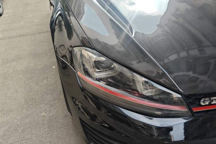 Used Volkswagen Golf GTI 2016 2.0 TSI GTI Right Front Headlight