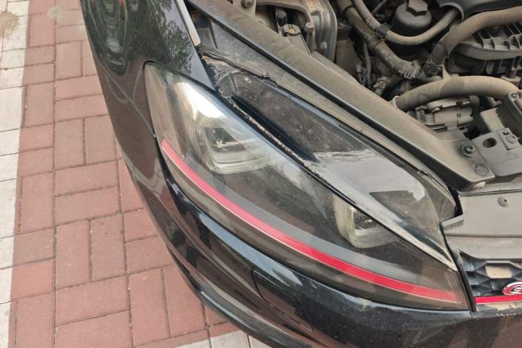 Used Volkswagen Golf GTI 2016 2.0 TSI GTI Right Front Headlight