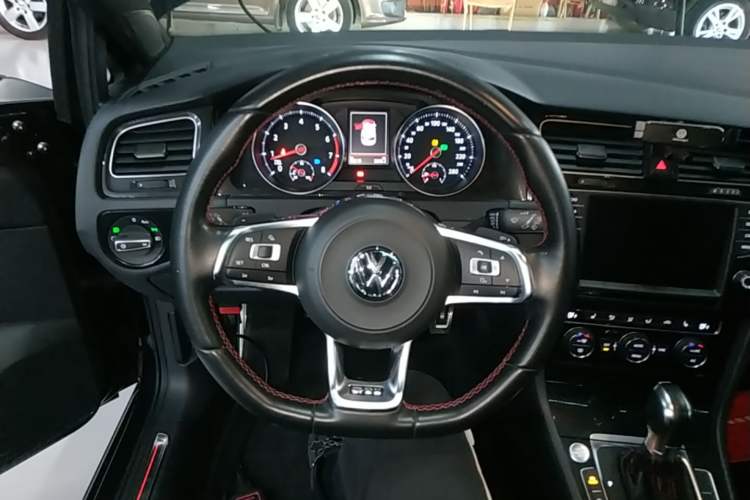 Used Volkswagen Golf GTI 2016 2.0 TSI GTI Steering Wheel