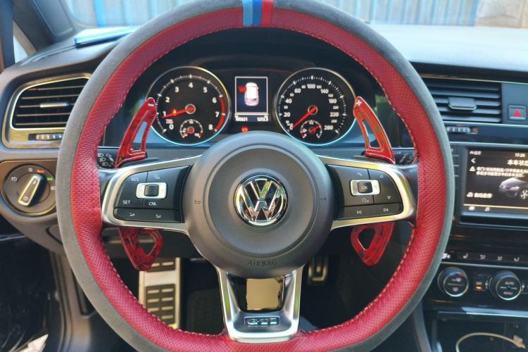 Used Volkswagen Golf GTI 2016 2.0 TSI GTI Steering Wheel