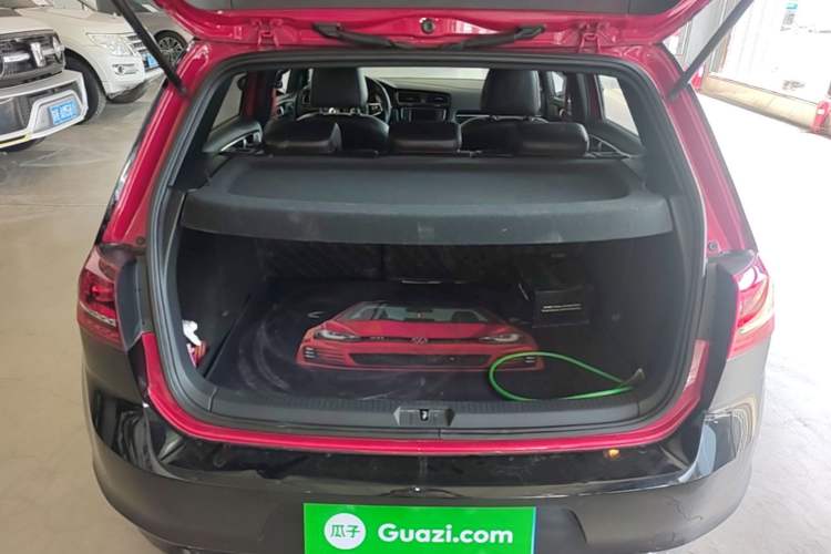 Used Volkswagen Golf GTI 2016 2.0 TSI GTI Trunk