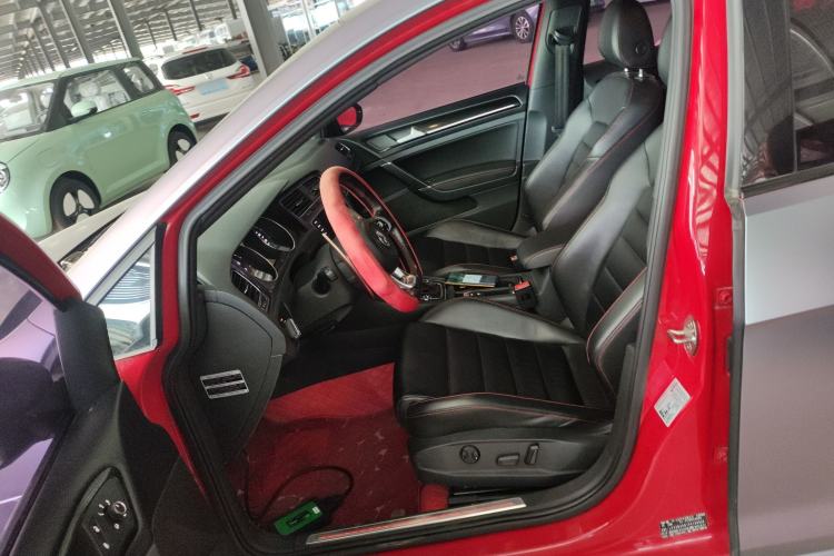 Used Volkswagen Golf GTI 2016 2.0 TSI GTI Left Front Seat