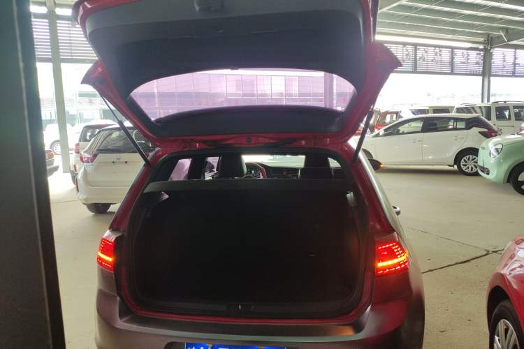 Used Volkswagen Golf GTI 2016 2.0 TSI GTI Trunk