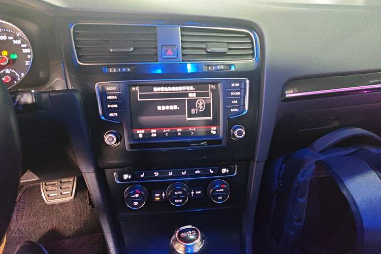 Used Volkswagen Golf GTI 2016 2.0 TSI GTI Audio And AC Panel