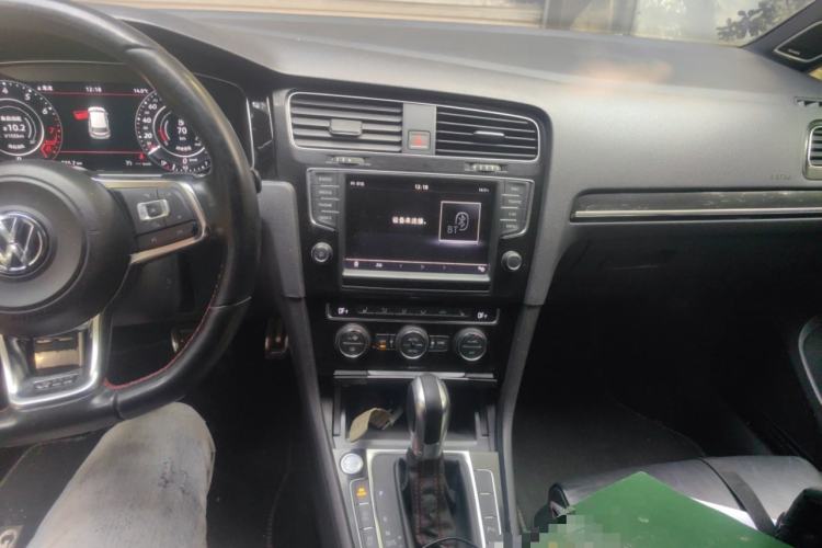 Used Volkswagen Golf GTI 2016 2.0 TSI GTI Audio And AC Panel