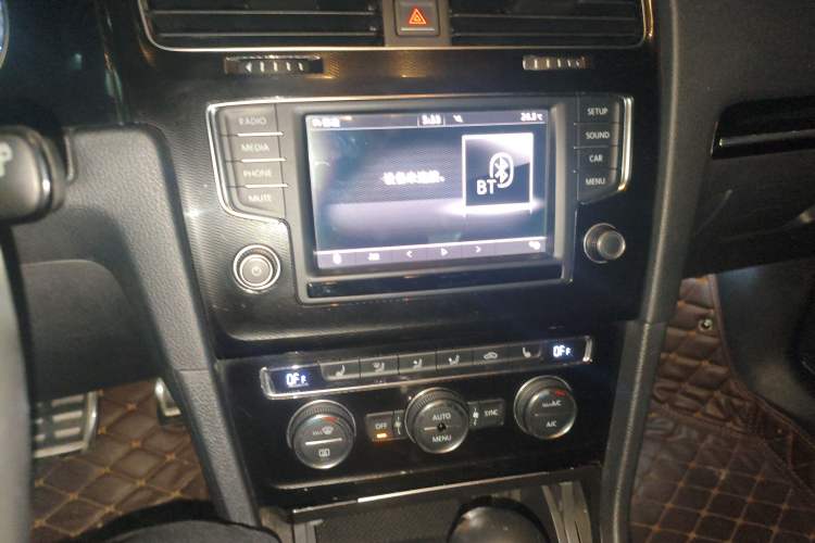 Used Volkswagen Golf GTI 2016 2.0 TSI GTI Audio And AC Panel