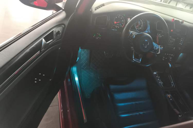 Used Volkswagen Golf GTI 2016 2.0 TSI GTI Driver Seat