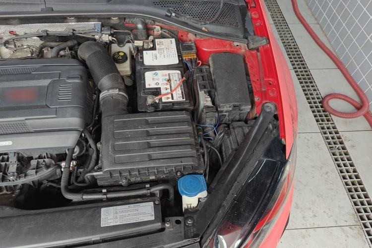 Used Volkswagen Golf GTI 2016 2.0 TSI GTI Engine Bay Left