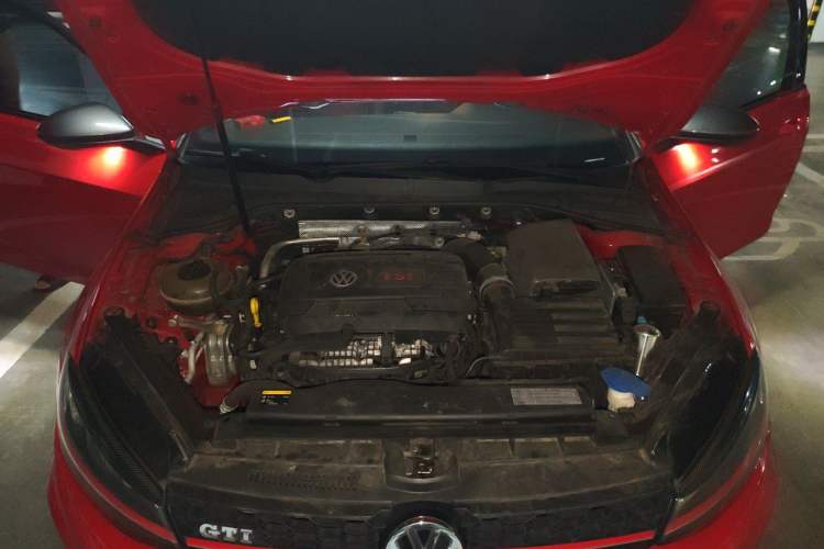 Used Volkswagen Golf GTI 2016 2.0 TSI GTI Engine Bay