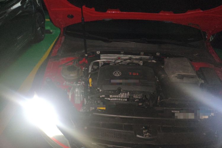 Used Volkswagen Golf GTI 2016 2.0 TSI GTI Engine Bay Right