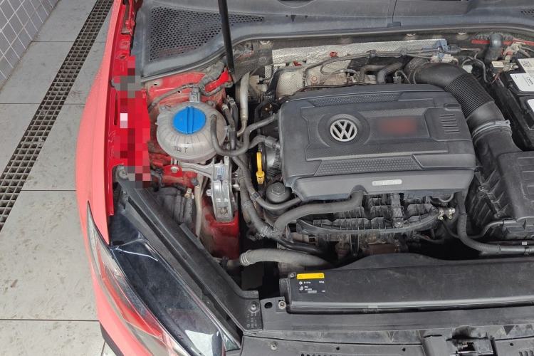 Used Volkswagen Golf GTI 2016 2.0 TSI GTI Engine Bay Right