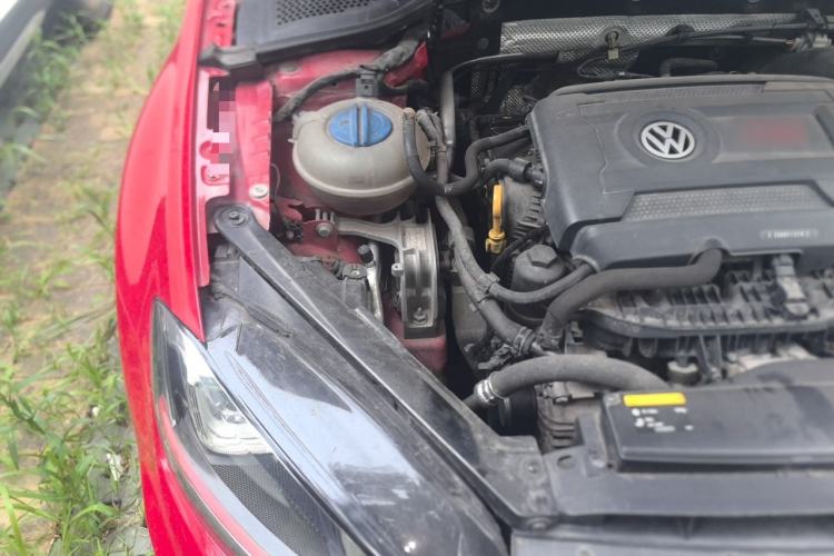 Used Volkswagen Golf GTI 2016 2.0 TSI GTI Engine Bay Right