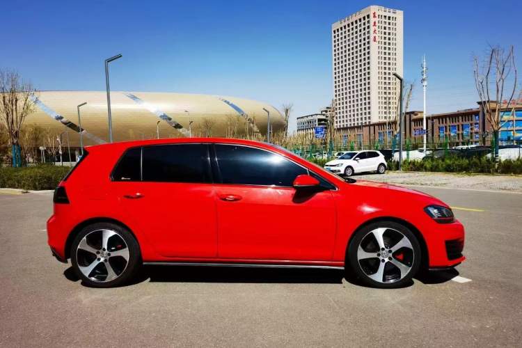 Used Volkswagen Golf GTI 2016 2.0 TSI GTI Exterior 2