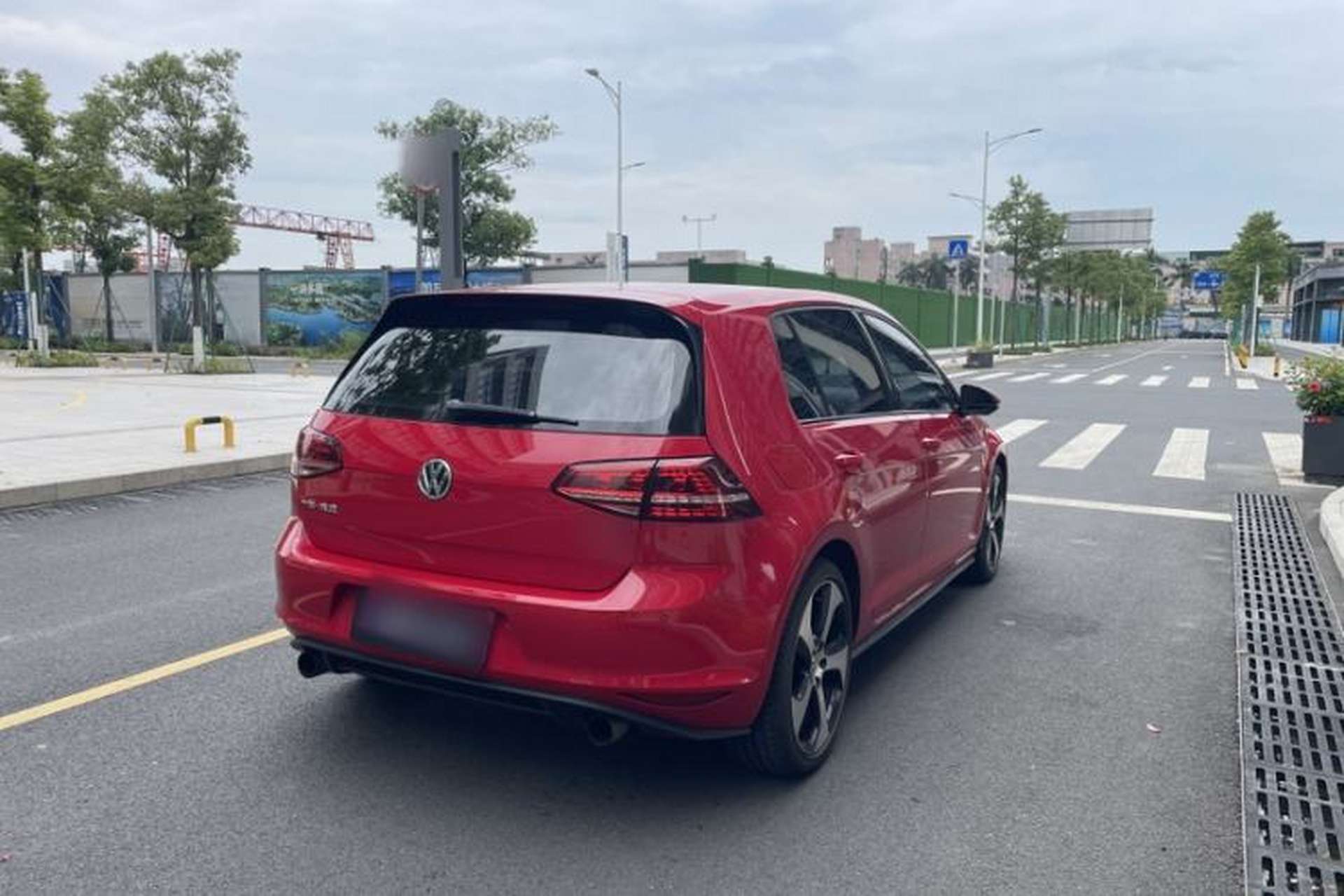 Used Volkswagen Golf GTI 2016 2.0 TSI GTI Exterior 2