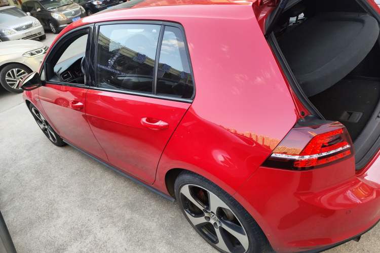 Used Volkswagen Golf GTI 2016 2.0 TSI GTI Exterior 3