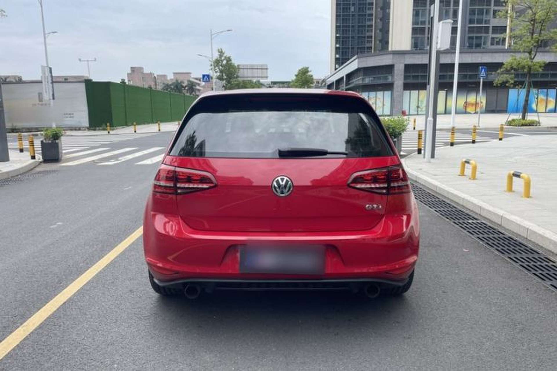 Used Volkswagen Golf GTI 2016 2.0 TSI GTI Exterior 4