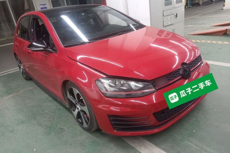 Used Volkswagen Golf GTI 2016 2.0 TSI GTI Front Right 45 Deg