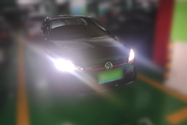 Used Volkswagen Golf GTI 2016 2.0 TSI GTI Front Right 45 Deg