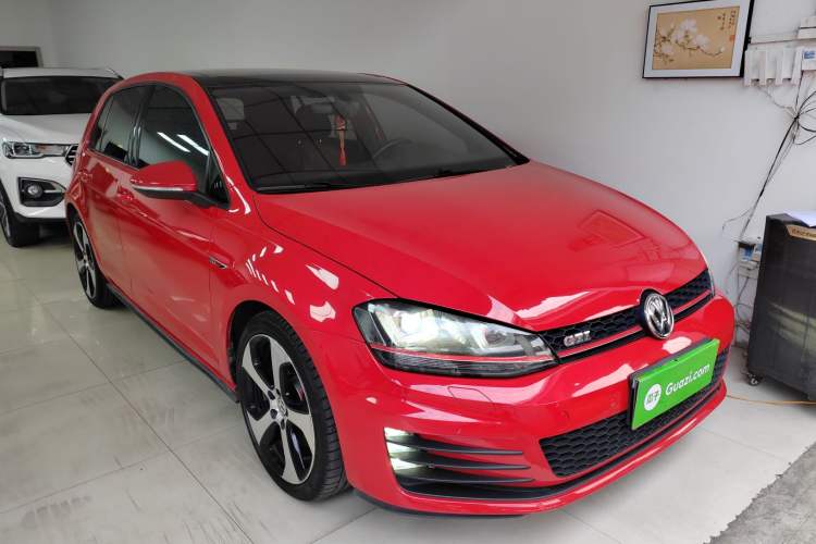 Used Volkswagen Golf GTI 2016 2.0 TSI GTI Front Right 45 Deg
