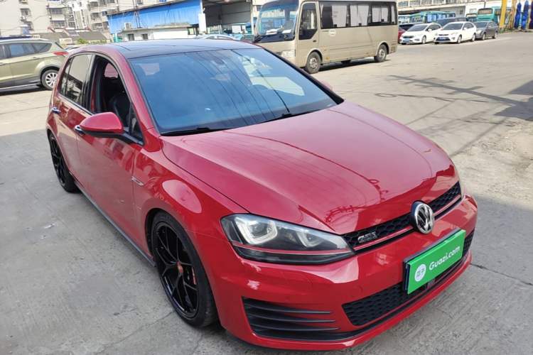 Used Volkswagen Golf GTI 2016 2.0 TSI GTI Front Right 45 Deg