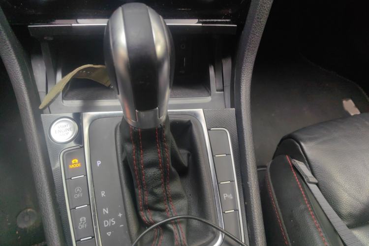 Used Volkswagen Golf GTI 2016 2.0 TSI GTI Gear Lever