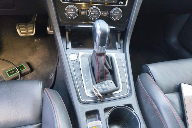 Used Volkswagen Golf GTI 2016 2.0 TSI GTI Gear Lever