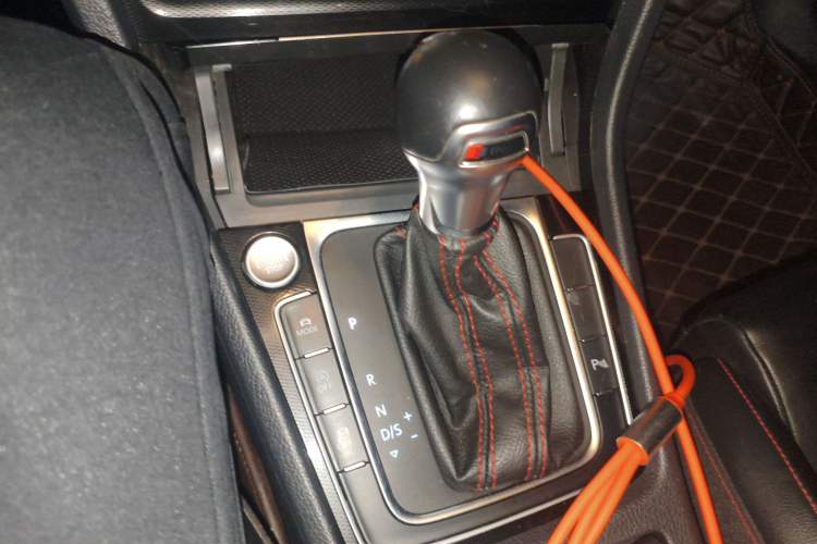 Used Volkswagen Golf GTI 2016 2.0 TSI GTI Gear Lever