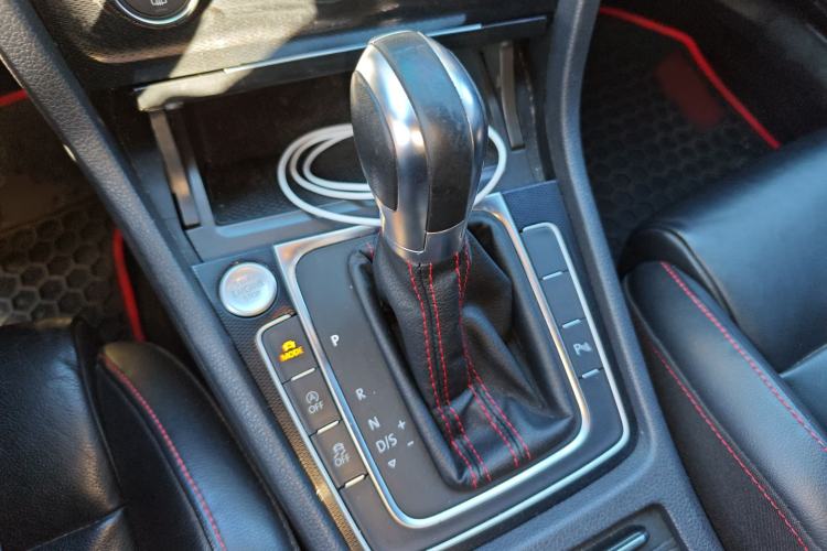 Used Volkswagen Golf GTI 2016 2.0 TSI GTI Gear Lever